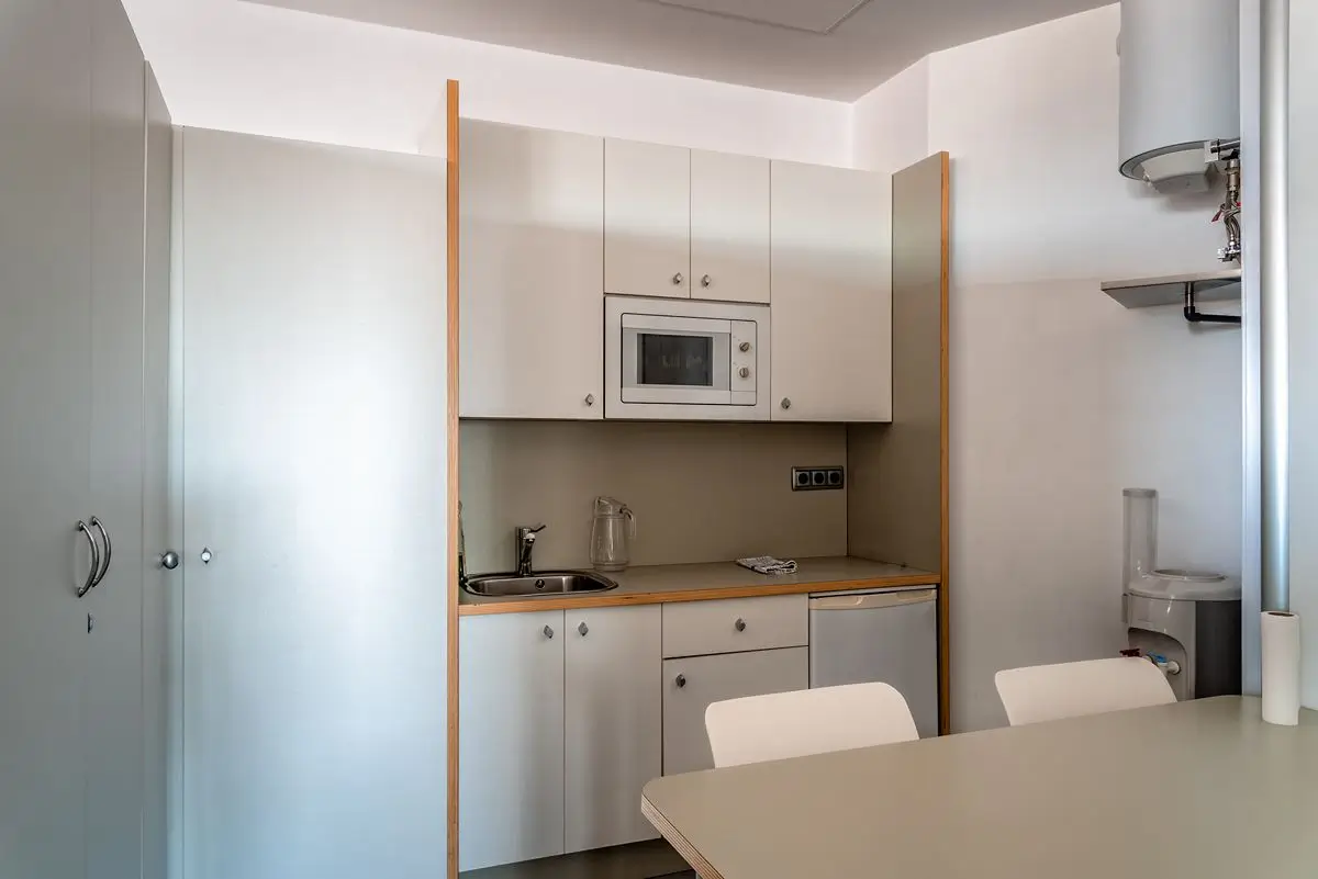 Refurbished welfare and kitchen area in a London office